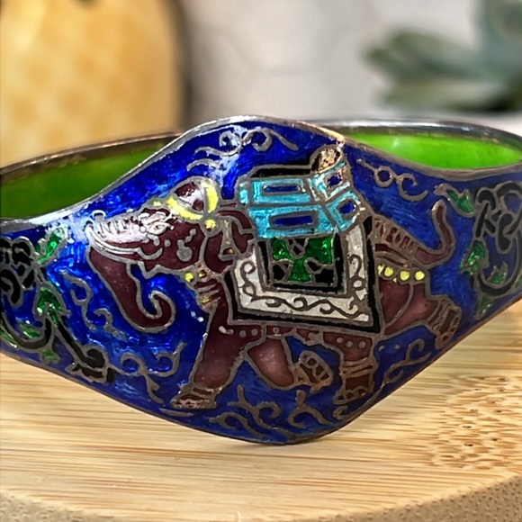 Rajasthani sterling silver coloured enamel elephant hinged cuff bracelet VNTG. - Picture 1 of 10